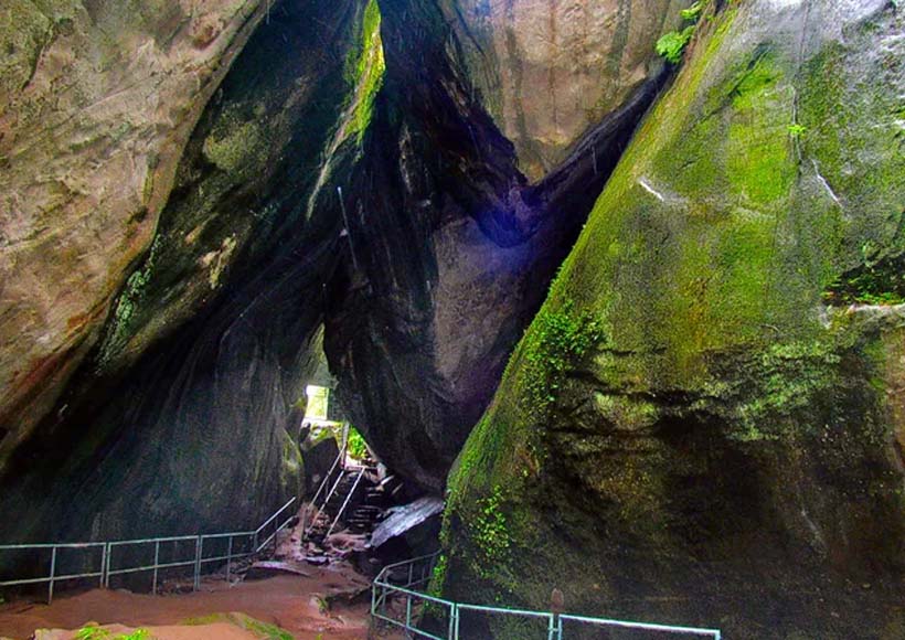 edakkal caves